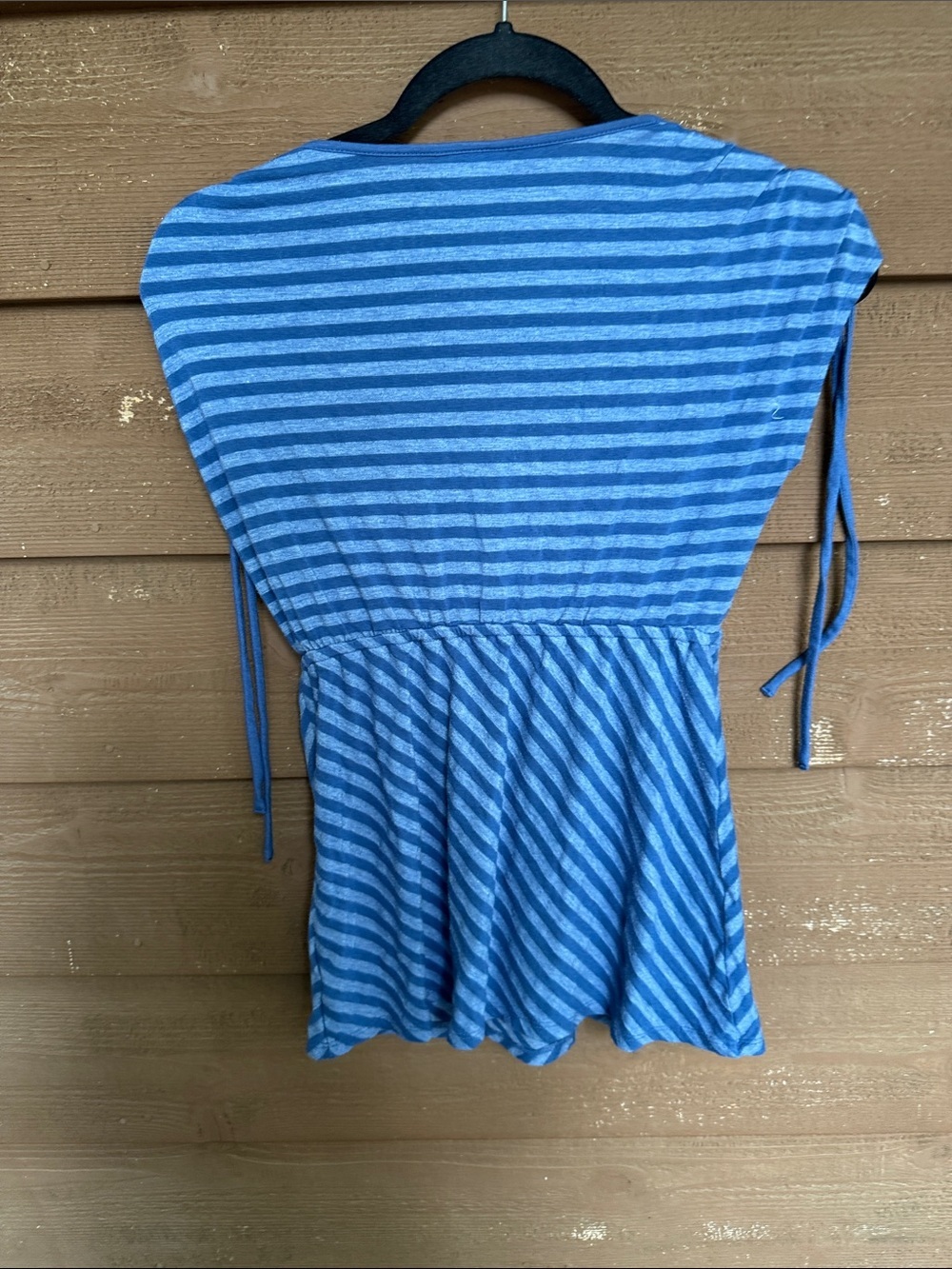 A Pea in the Pod Blue Striped Maternity Top size Small - Picture 4 of 4